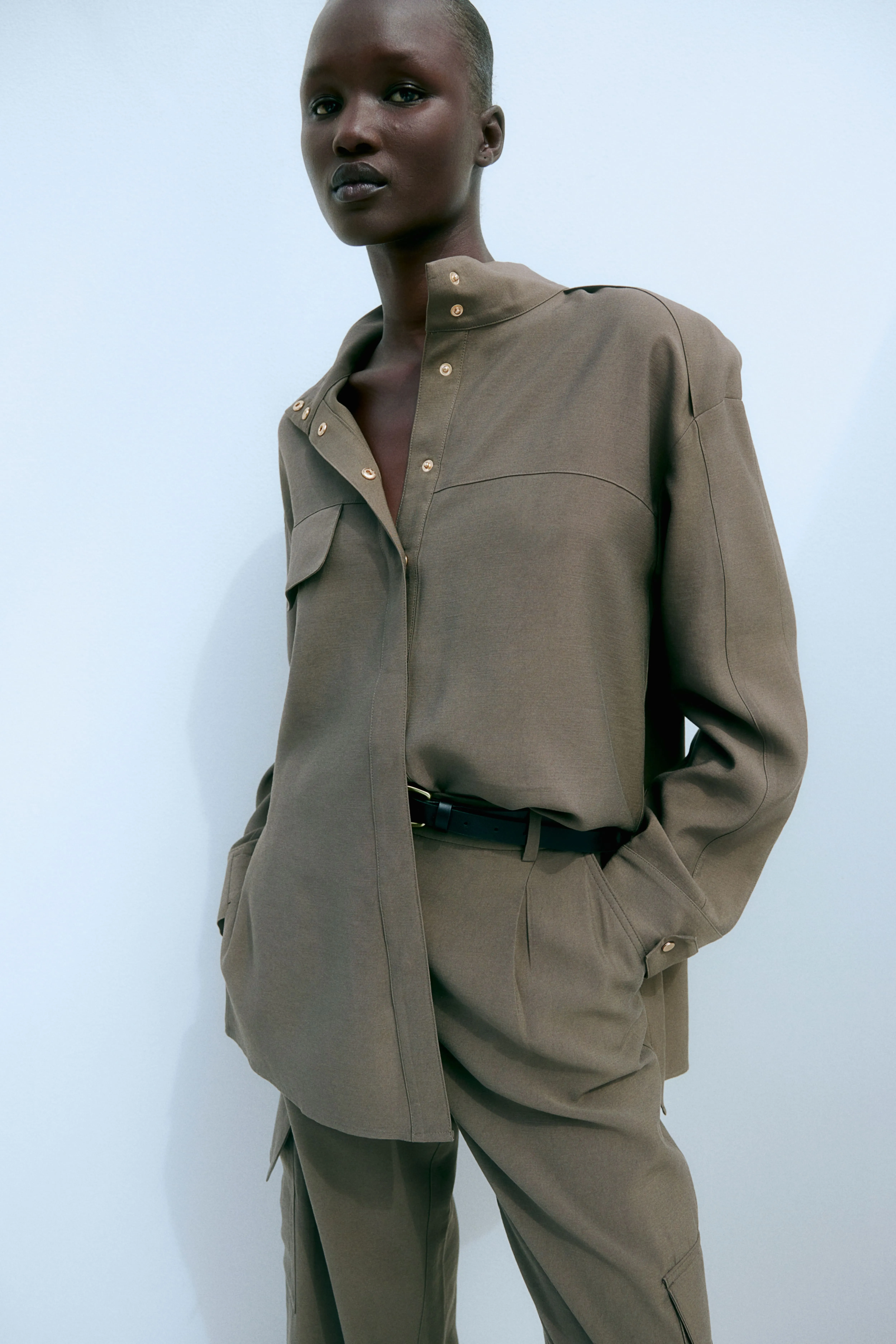 Long blouse - Long sleeve - Long - Dark khaki green - Ladies | H&M GB