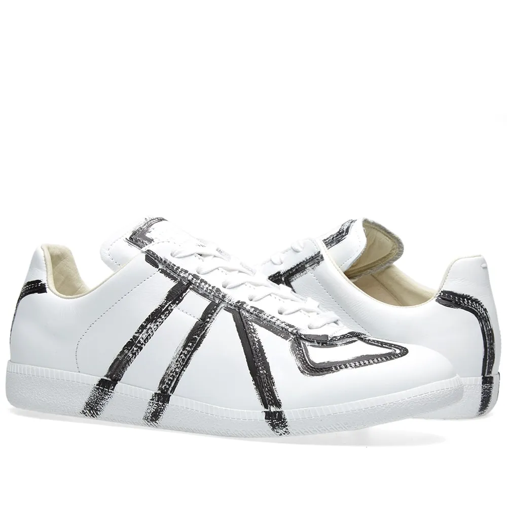 Maison Margiela 22 Replica Low Painted Seam SneakerWhite & Black