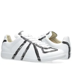 Maison Margiela 22 Replica Low Painted Seam SneakerWhite & Black