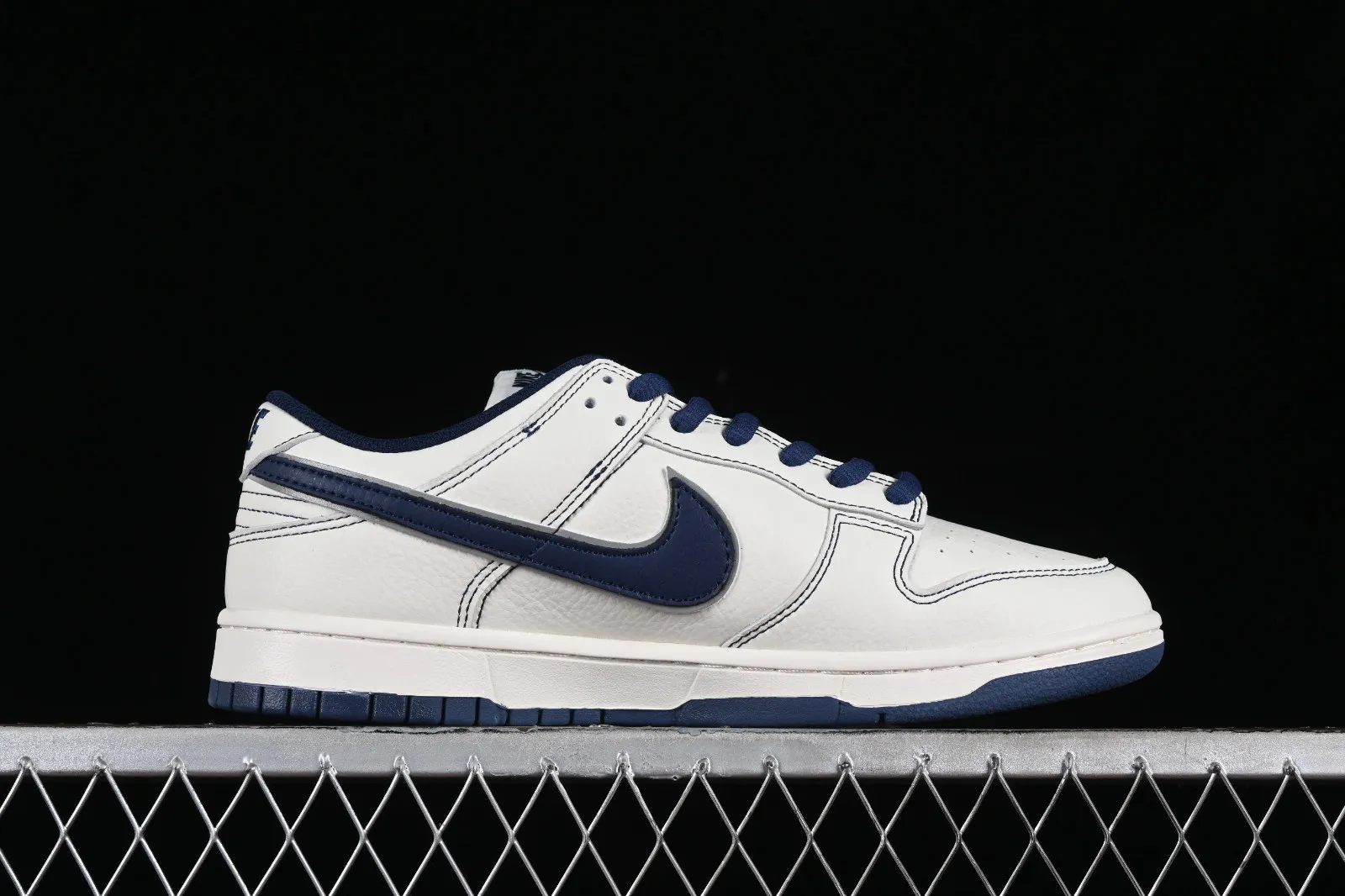 Nike SB Dunk Low UN Off White Midningt Navy FC1688-138