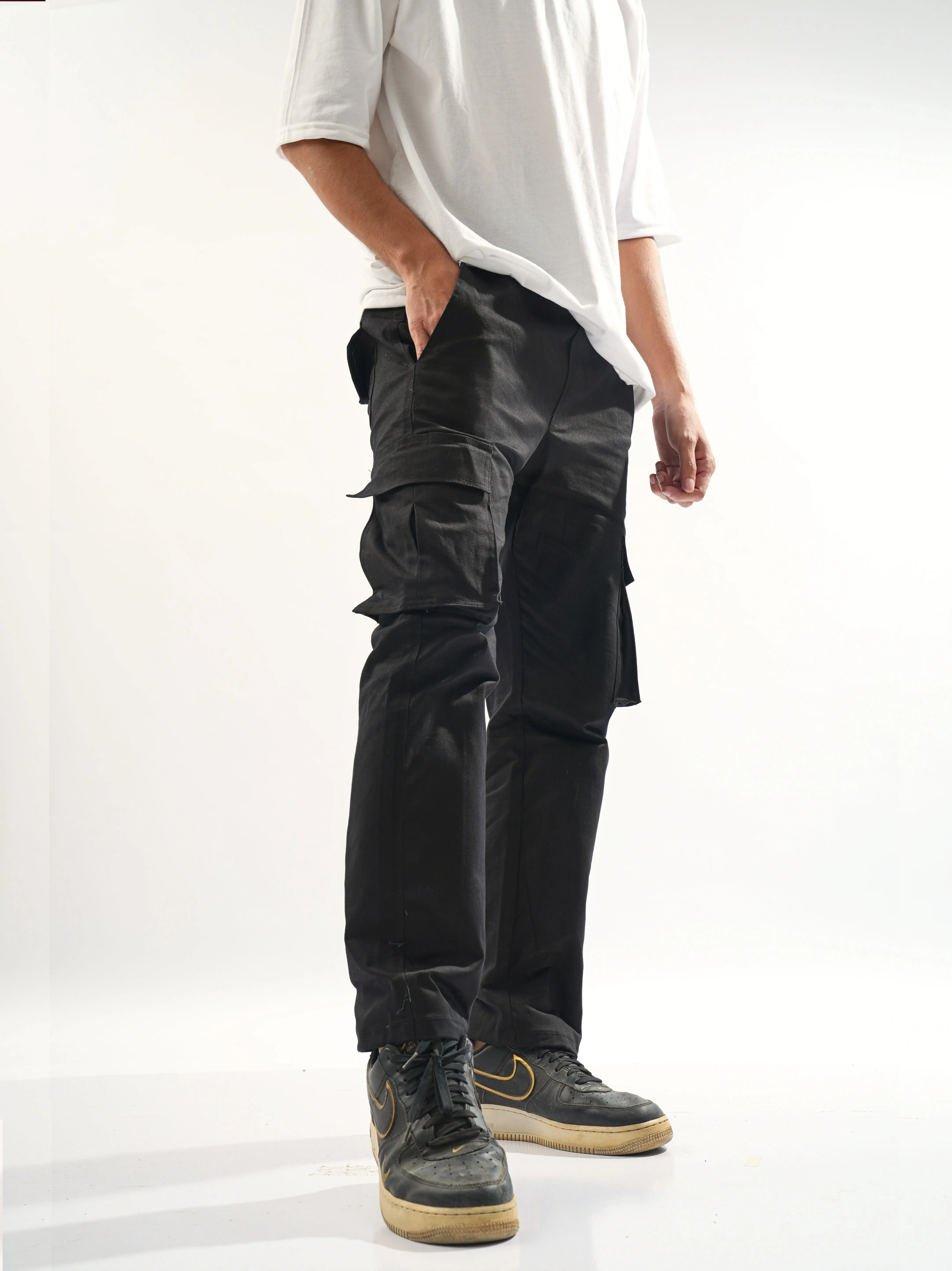 Straight-fit Black Cargo Pants