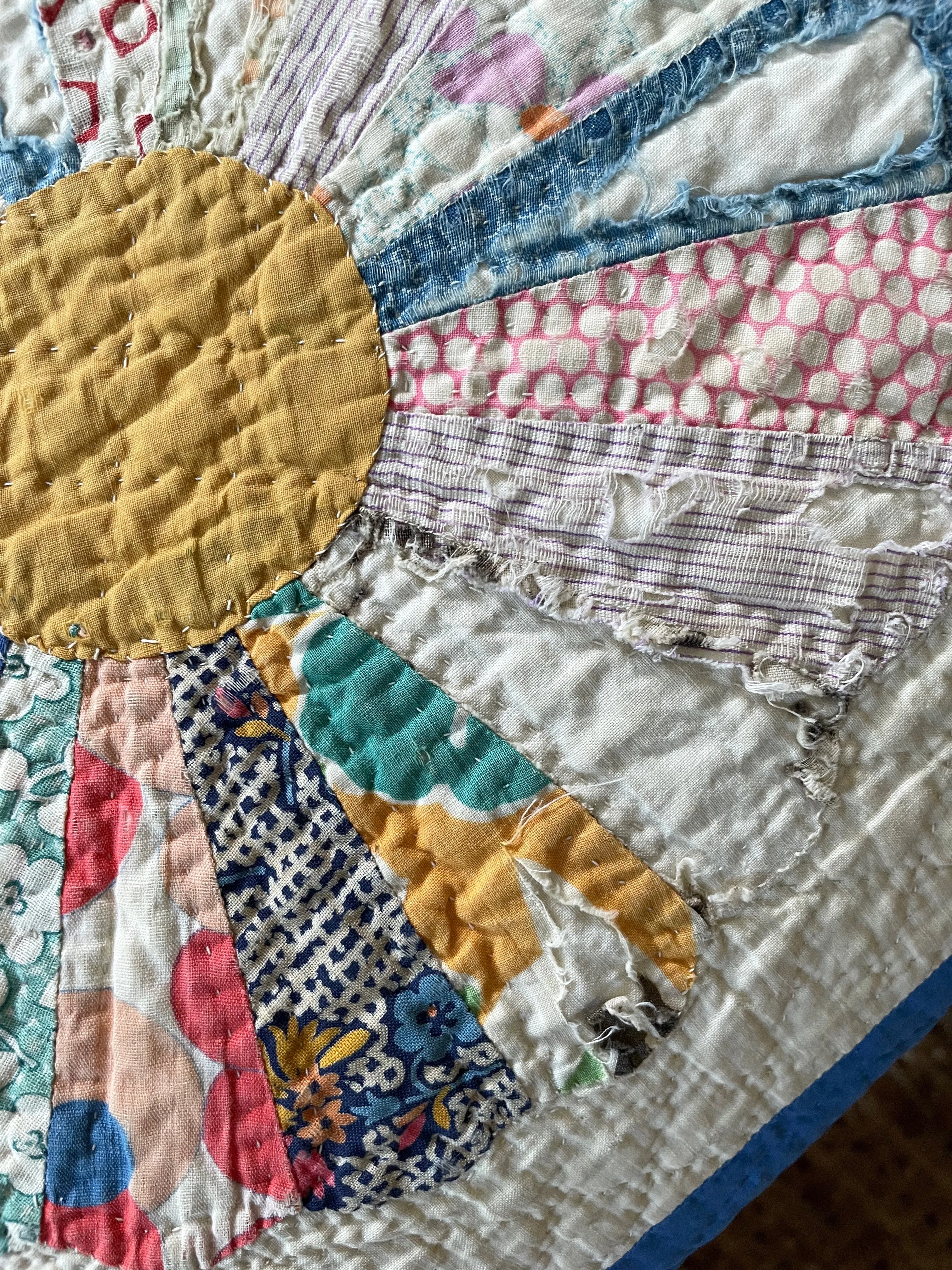 Vintage Dresden Plate Quilt